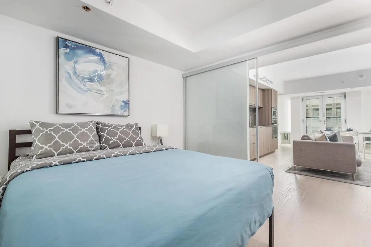 Central Downtown 1 And Den W 3 Beds Sleeps 4 By Uoft 0*, Toronto Canada